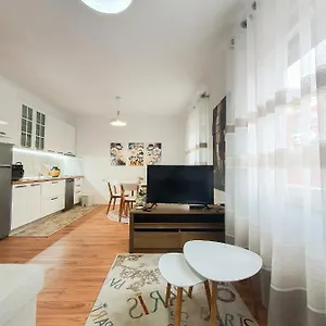 apartments-vila-13.albaniahotels.org/