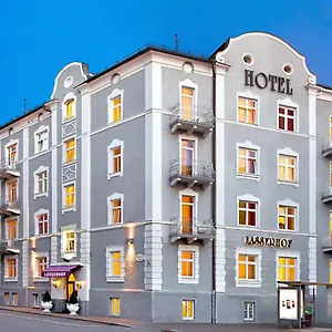 lasserhof-salzburg.saalbachhinterglemmhotels.com/