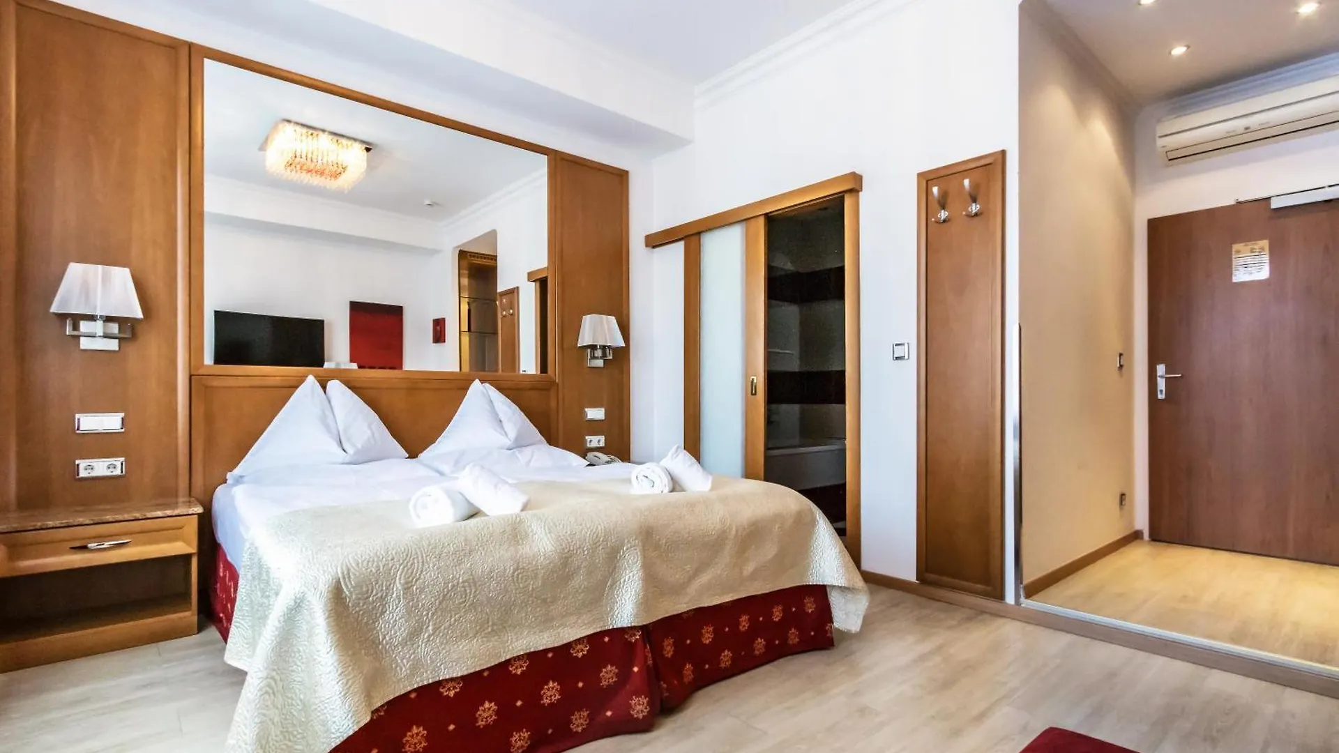 ****  Hotel Corvinus Vienna - Newly Renovated Austria